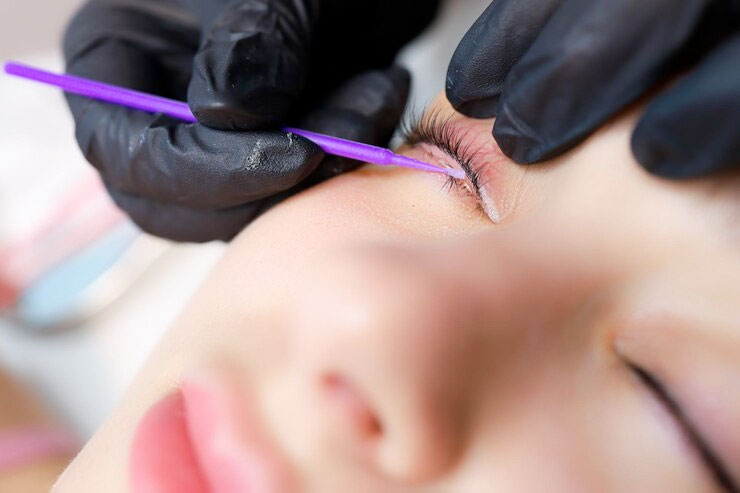 Trucco semipermanente infracigliare